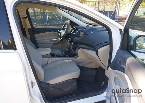 2017 Ford Escape Se z USA, uszkodzony, nr VIN 1FMCU9GD6HUB61886